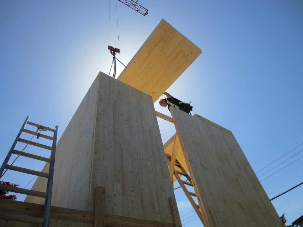 vancouver general contractors, mass timber house install